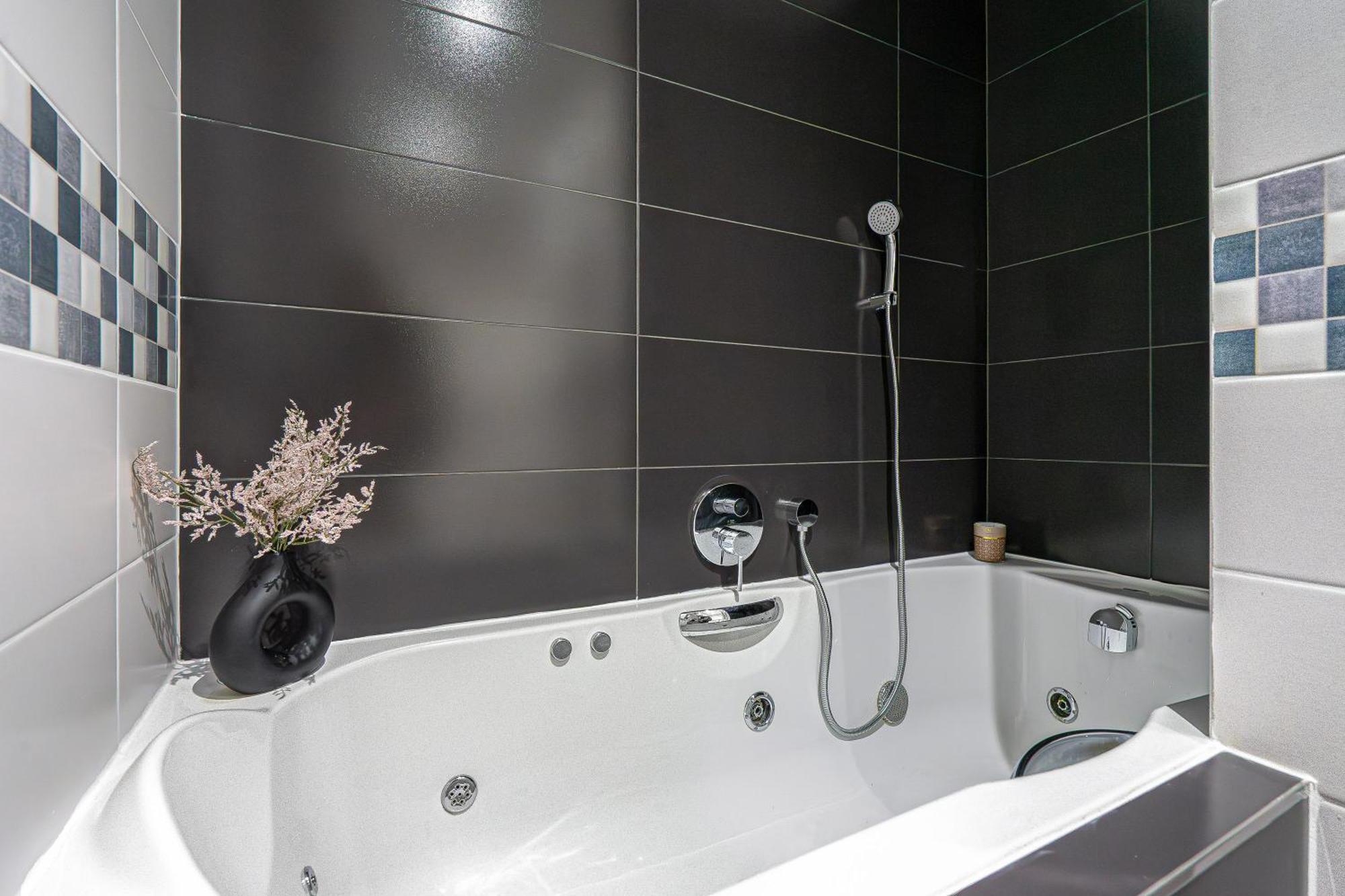 Apartment Oasis At Charles Square Prag